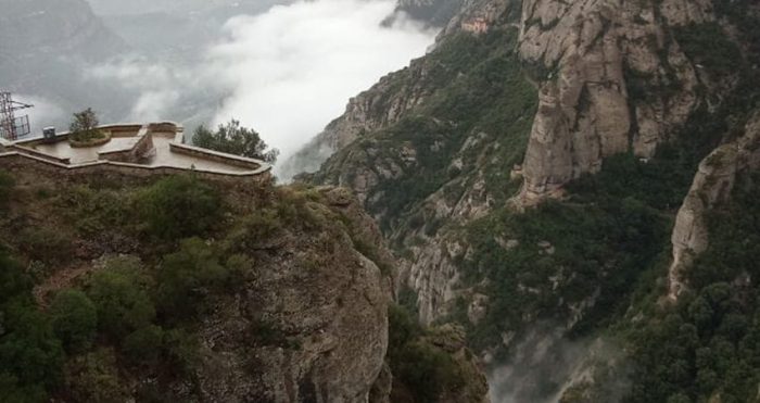 Entre núvols i roques